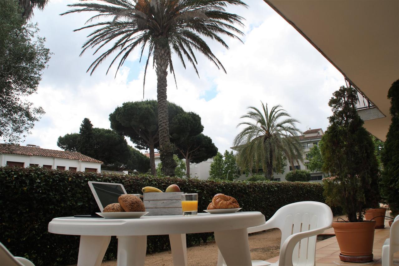 Apartaments Margarita Sabina Pinell Platja d'Aro Esterno foto