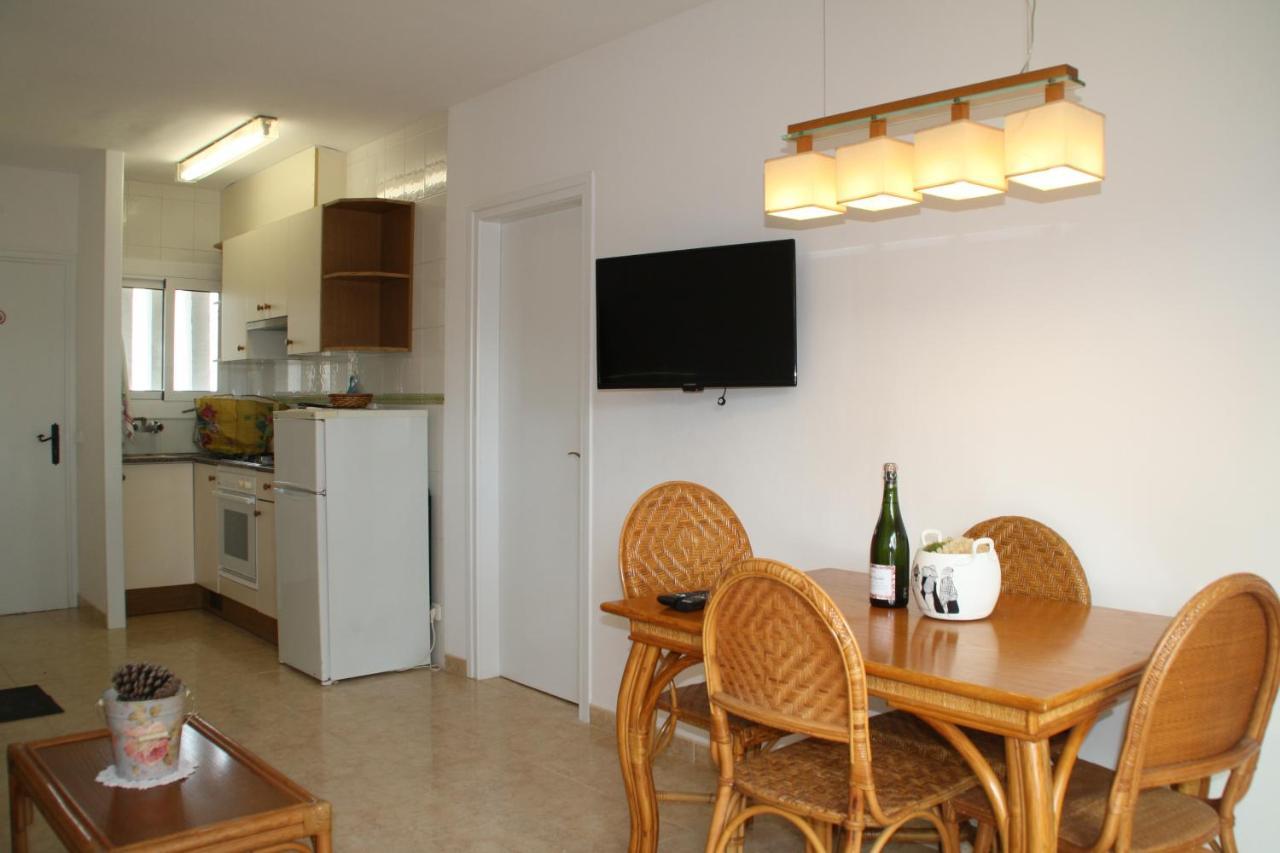 Apartaments Margarita Sabina Pinell Platja d'Aro Esterno foto