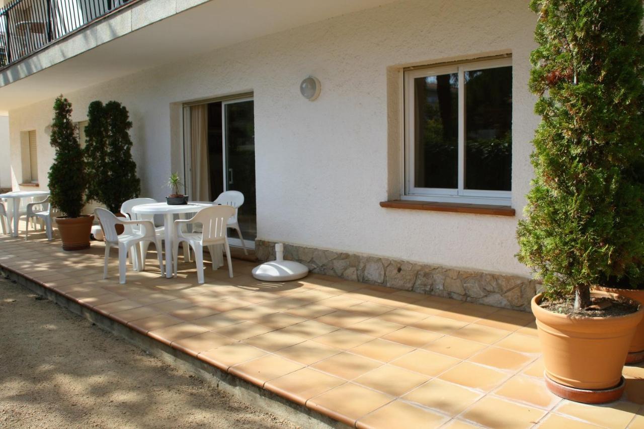Apartaments Margarita Sabina Pinell Platja d'Aro Esterno foto